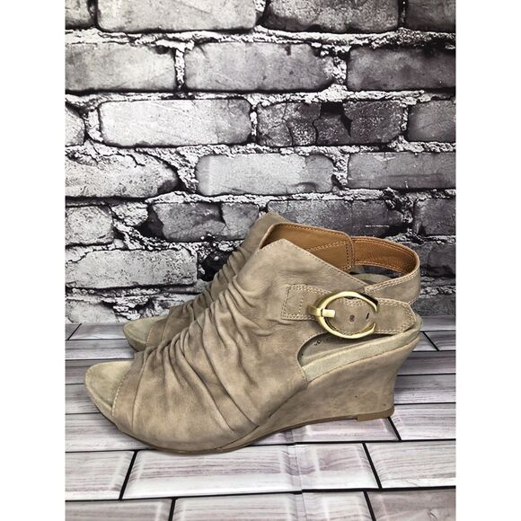 Earthies Santo Taupe Suede Leather Ankle Wedge Booties Women’s sz 10B US/41EU - Picture 1 of 16